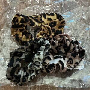 nOir Jewelry Animal Print Hair Scrunchies Set